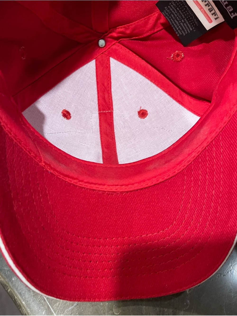 Ferrari Red Racing Jacket & Hat - Picture 12 of 12